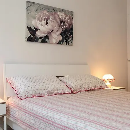 La Romantica Dante Five Stars House