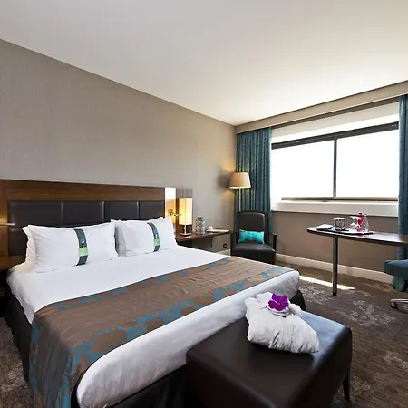 Holiday By Ihg 4*