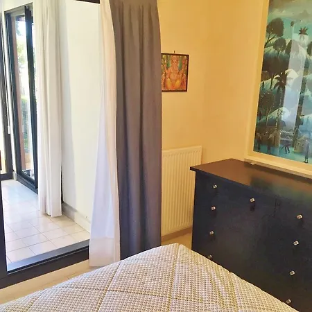 Riviera Home - Jardin De La Lanterne Apartment