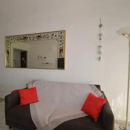 Le Nadia Apartment *