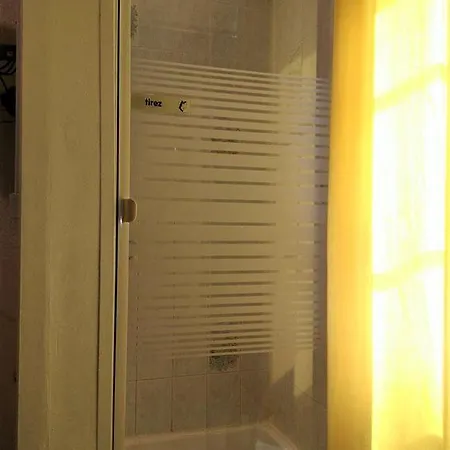 Hotel Monet 2*