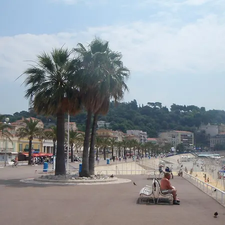 Apartment Au Coeur Du Vieux Nice