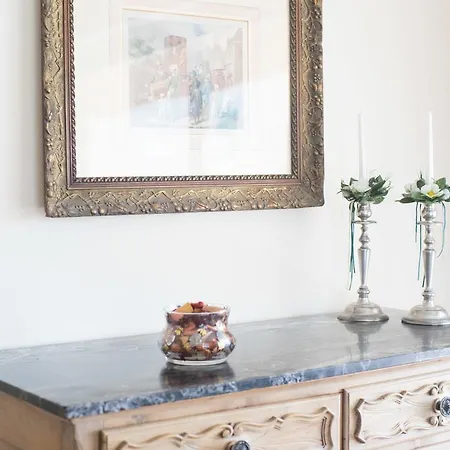 Rond-point Apartment