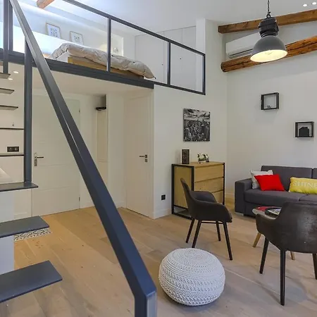 My Casa - 4 Place Massena - Duplex Apartment *