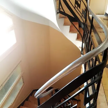 Apartment Amazing In The Center Of At French Riviera