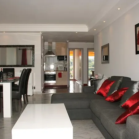 Abbaye De Roseland Apartment
