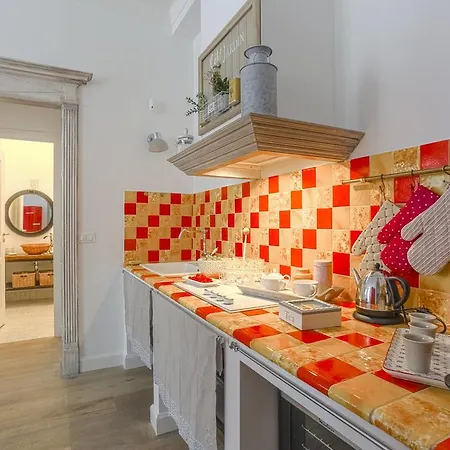 Cassini Gt - 1 Bedroom - Balcony - Place Garibaldi Apartment *