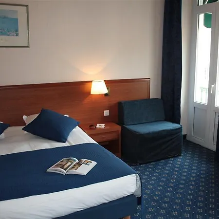Univers Otel 4*