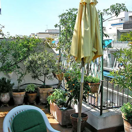 Hotel Piron 2*