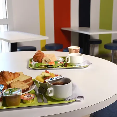 Ibis Budget Aeroport 2* ניס