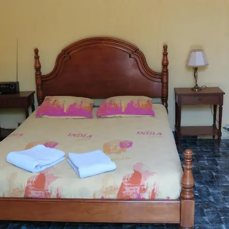 Villa Aramis Guesthouse Bed & Breakfast