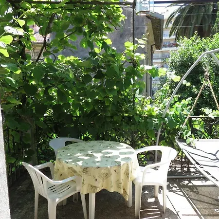 Villa Aramis Guesthouse