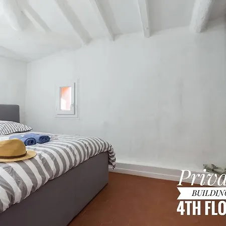 Private Building, 4 Apts, Unique At - Old Town Appartement Nice