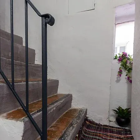 Private Building, 4 Apts, Unique At - Old Town Appartement *