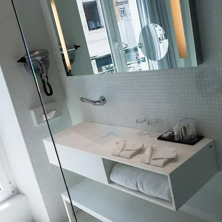 Otel 64 4*