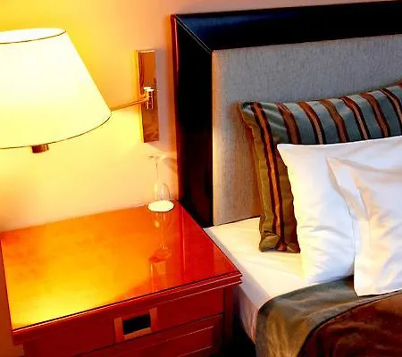 Le Savoy Promenade Des Anglais Apartment