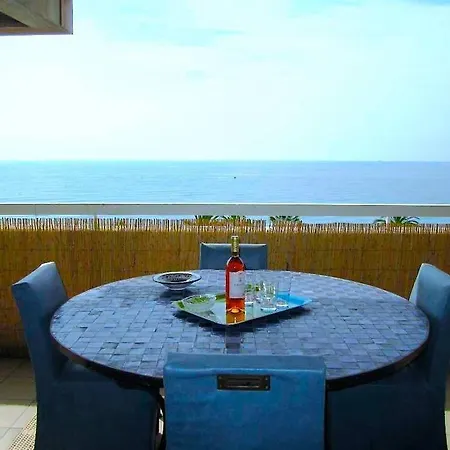 Happy Few Le Sea View Apartment