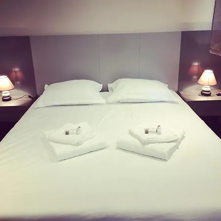 塞拉费纳别墅公寓 公寓式酒店