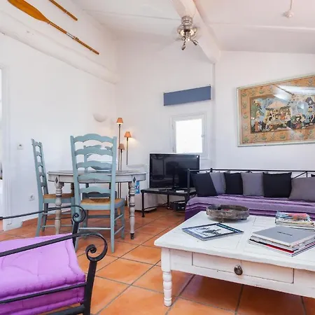 Vieux / Marche Aux Fleurs Apartment