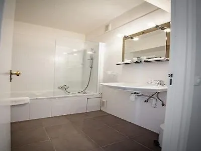 Comte De Aparthotel