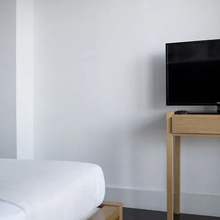 Le Versailles Hotel 3*