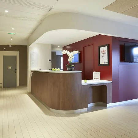 Hotel Campanile Aeroport Nice