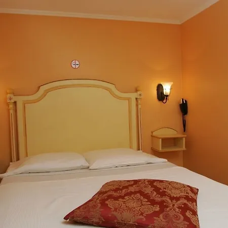 Hotell La Petite Sirene Nice