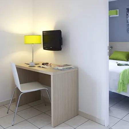 Adagio Access Magnan