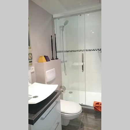Le Rossetti 2 - F2 Lumineux, Ascenseur, Climatisation, Coeur Vieux-nice Appartement *