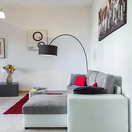Grand H -f2, Face Vieux- Nice, Terrasse, Ascenseur, Climatisation, Terrace - Center Lejlighed *
