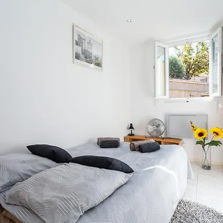 Le Malonat - Spacieux F3, Large Balcon, Climatisation, Vieux-nice *