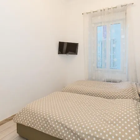 Apartment Du Thiers Nice