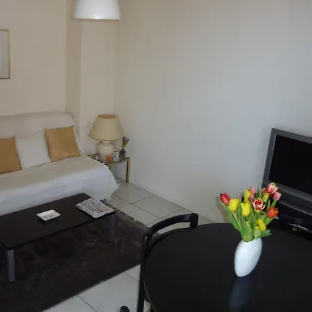 Apartment Estienne D'orves