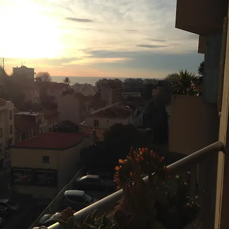 Estienne D'orves Apartment Nice