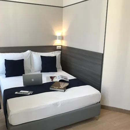 Boutique Neptune 2*