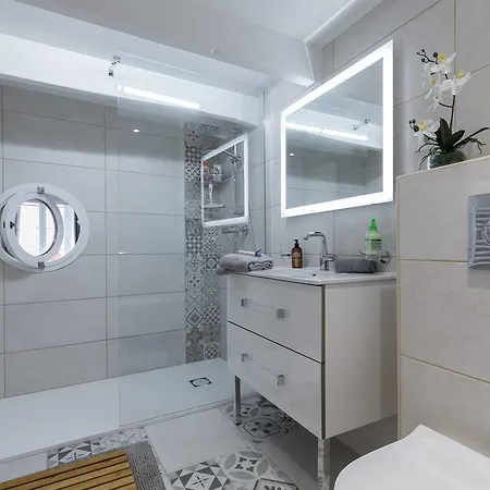公寓 Barillerie - Loft Moderne, Face Mer, Vieux-nice.