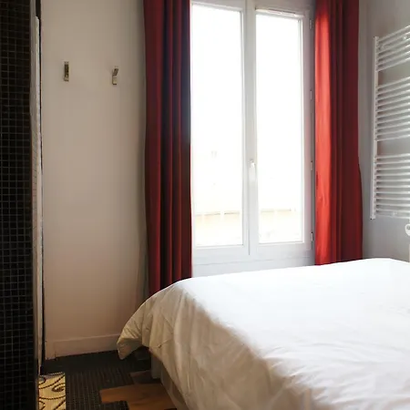 Appartement Ideal ! 2 Pièces Antiquaires, Port Garibaldi