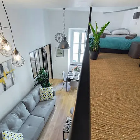 Angle Droit- Loft Et Atypique, Climatisation, Vieux-nice Apartmán