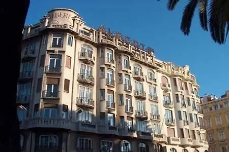 1er Hotel