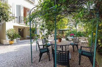 Aparthotel Résidence La Léonie