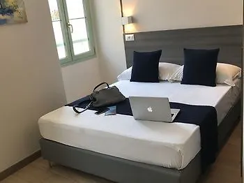 Boutique Neptune Szálloda