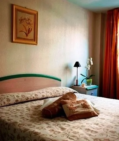 Fleurs Apart'hotel Apartment Nice
