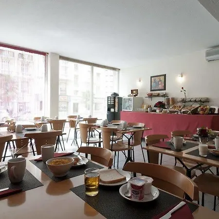 Apartahotel Adagio Access Magnan 2*