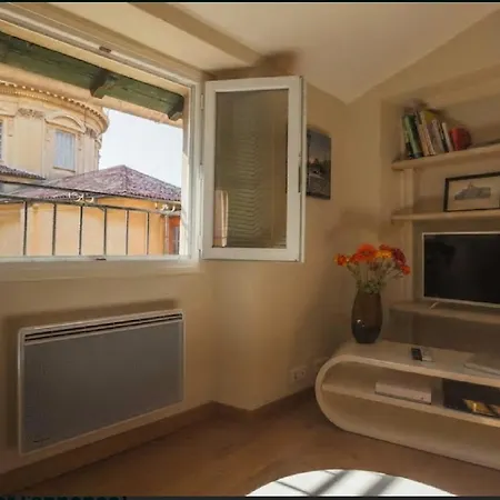 Apartamento Renting - Colonna - Place In Old Town