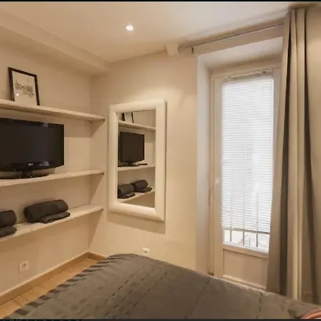Renting - Colonna - Place In Old Town Apartamento Niza