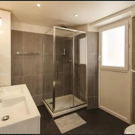 Apartamento Renting - Colonna - Place In Old Town *