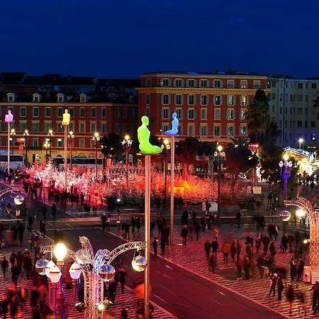 Centrale 2 - F4 Spacieux Et Confortable Au Centre Du Vieux-nice *