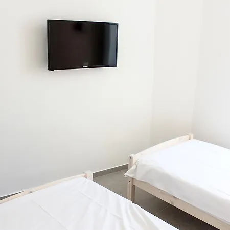 Lola Apartment