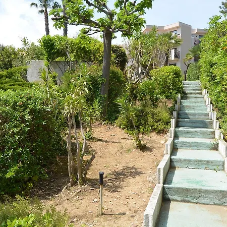 6 Personnes Avec Terrasse Et Piscine Quartier Fabron à Appartement Nice