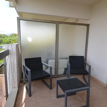 6 Personnes Avec Terrasse Et Piscine Quartier Fabron A Apartment